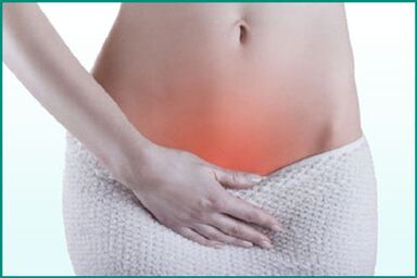 Schmerzen im Perineum bei einer Frau mit Blasenentzündung